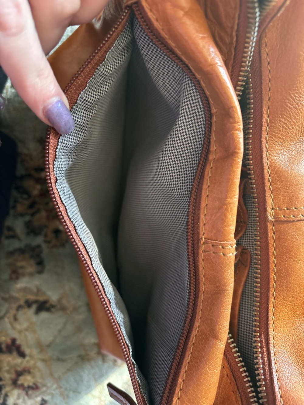 Spikes&Sparrow Women's Tan Leather Two-Pocket Shoulder Bag - Picture 3 of 5
